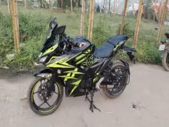 Suzuki GIXXER SF FI ABS